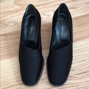 Joan Helpern Signature Block Heel